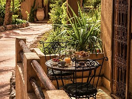 breakfast table