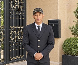 Faissal, guardian of the premises and trusted man, has been present at the Gambra Palace since the works.